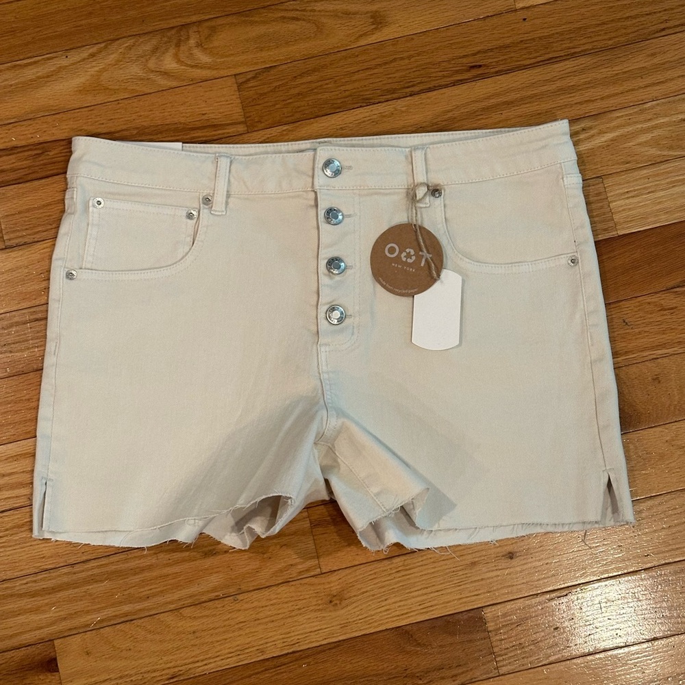 OAT New York Women's Cream High-Rise Shorts